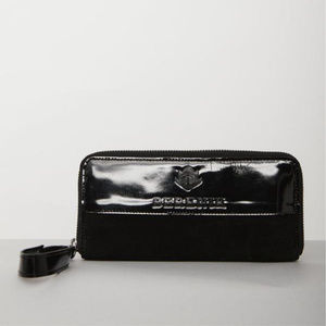 NWOT WALLET ZIP- LEATHER- BLACK